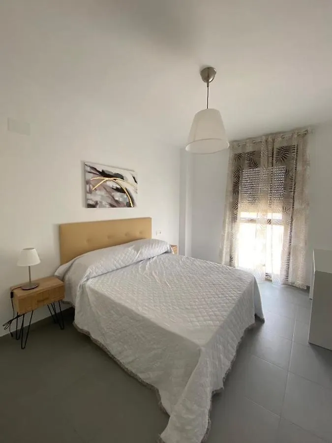 Apartamento piso recinto ferial en teatinos Málaga