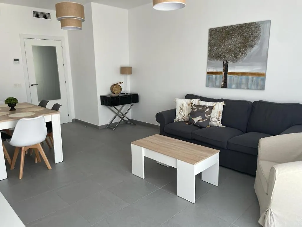 Apartamento piso recinto ferial en teatinos Málaga